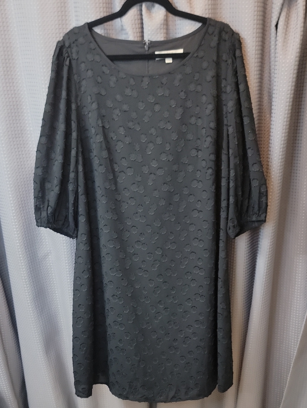 LOFT Plus Black Textured Dot Midi Shift Dress Size 16